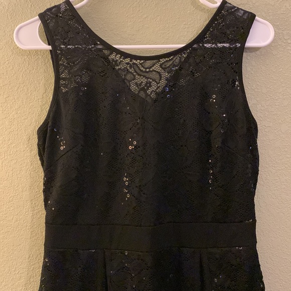 Juniors  black dress - Picture 2 of 4